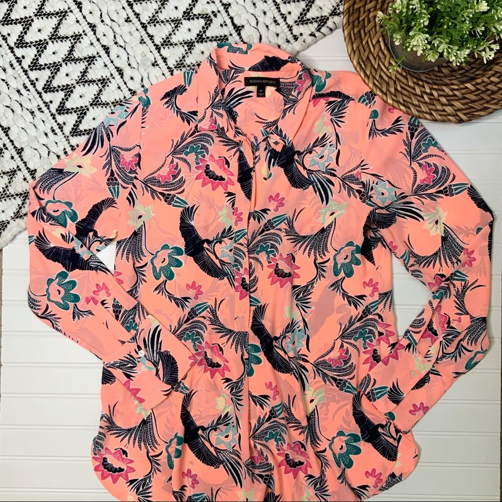 BANANA REPUBLIC Tropical Bird 1/2 Button Blouse